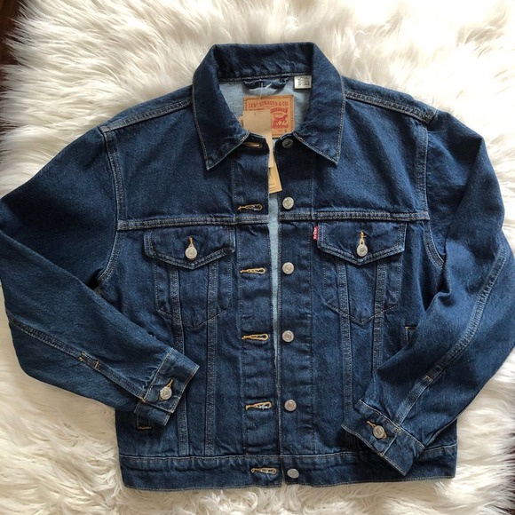 Levi's Jackets & Blazers - nwt levi's exboyfriend trucker jean jacket